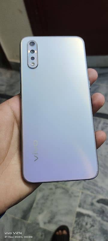 vivo s1 4/128 0