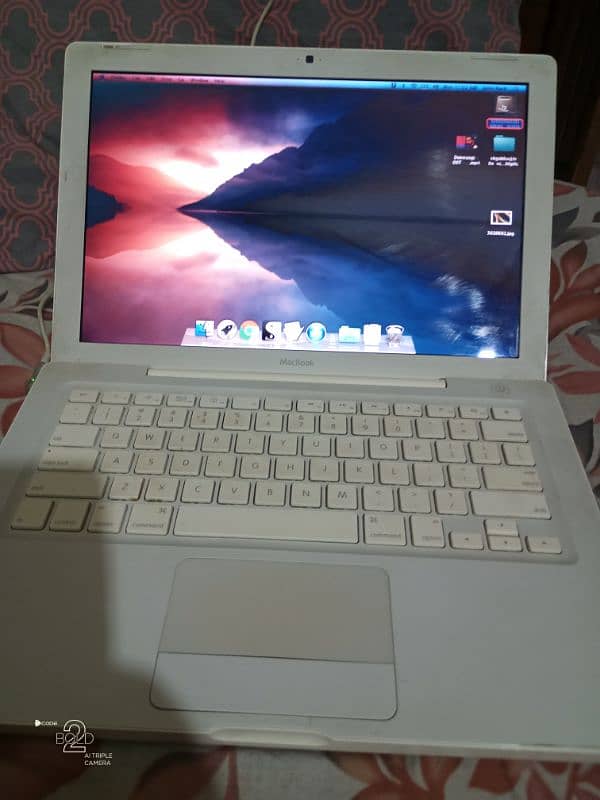 Apple MacBook Pro Laptop 9