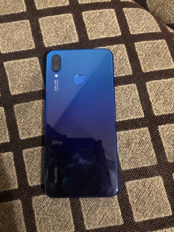 Huawei Nova 3i 4