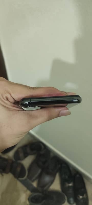 iPhone xs 64gb fu 4