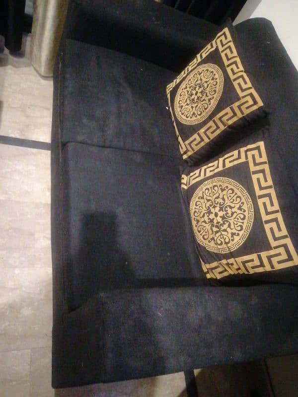 sofa for sale its used 1