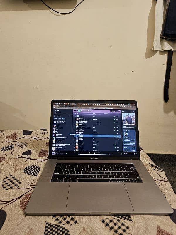 Macbook Pro 2017 1