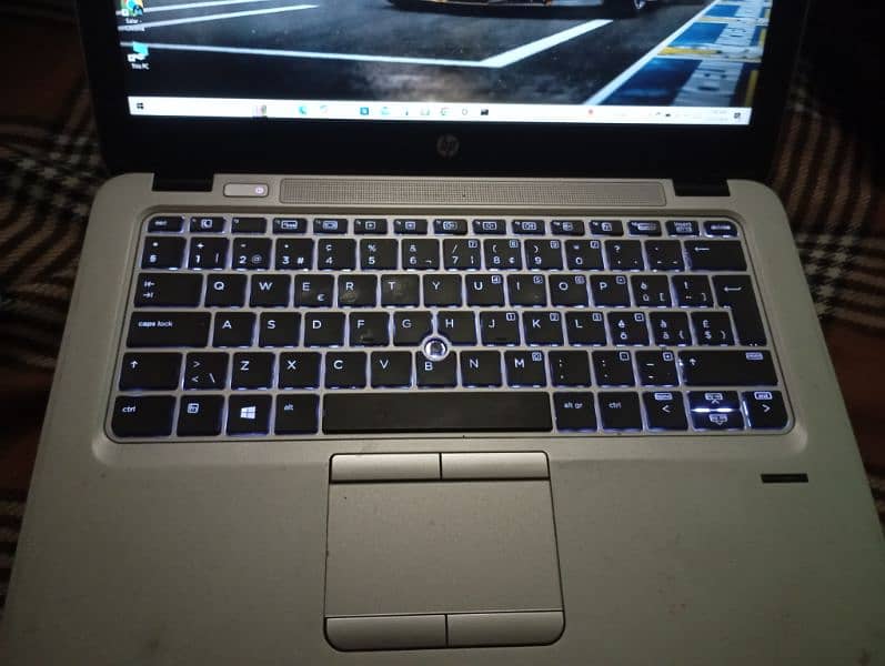 HP Elite Book Laptop 1