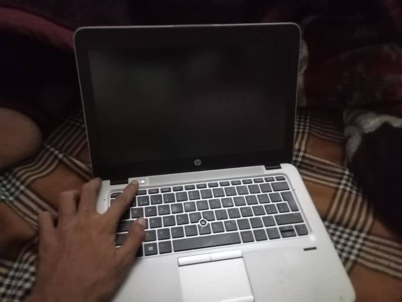 HP Elite Book Laptop 0