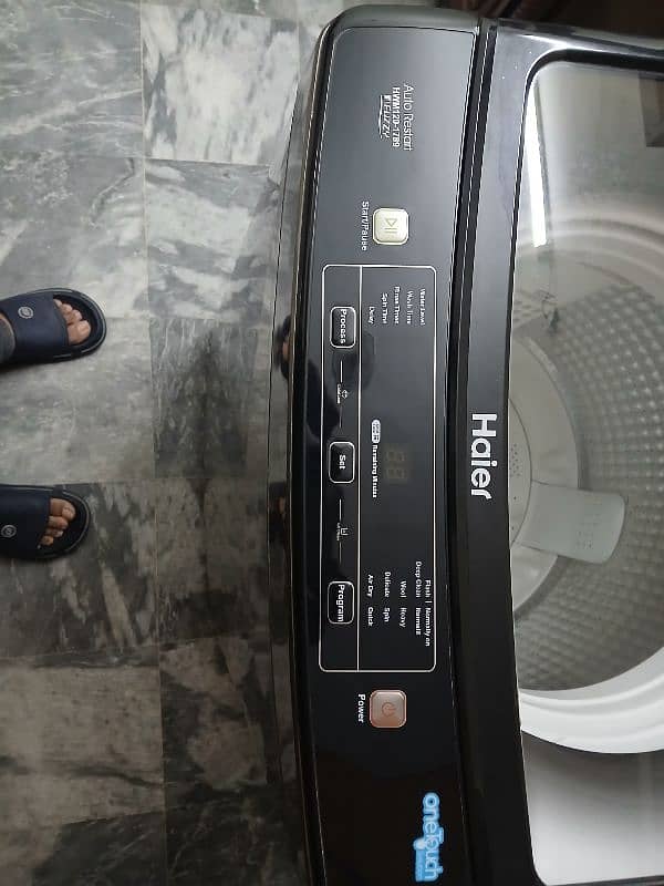 Haier 12 kg fully Automatic washing machine 4