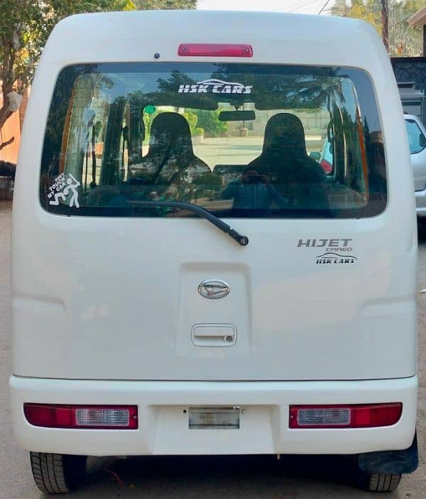 Daihatsu Hijet 2013 2