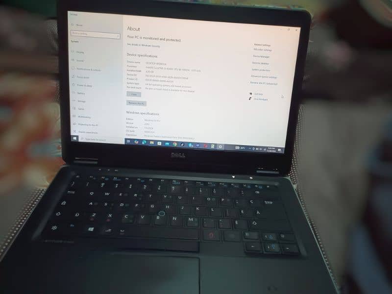 dell laptop All to All orgnl amazing condition 1