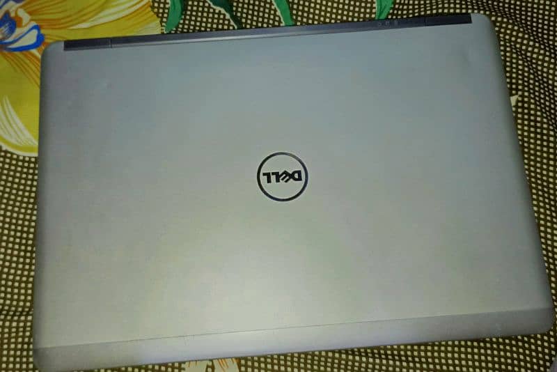 dell laptop All to All orgnl amazing condition 2