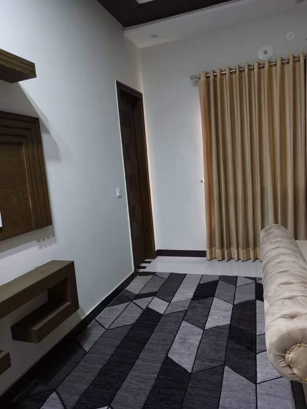 Ten Marla Furnished Upper Portion in Gulbahar Block Bahria Town Lahore 8