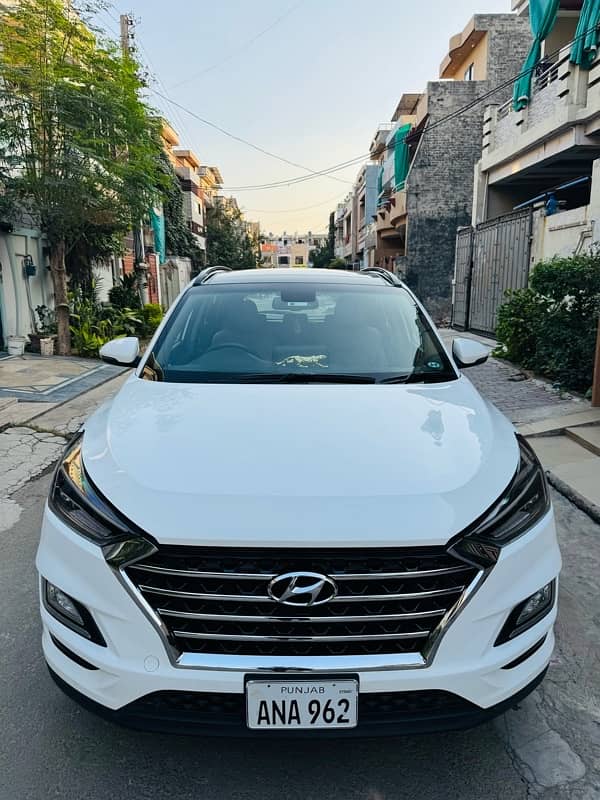 Hyundai tucson AWD A\T Ultimate 2022 0