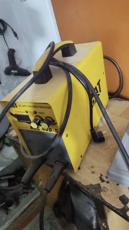 welding machine for sale like a new condition 1