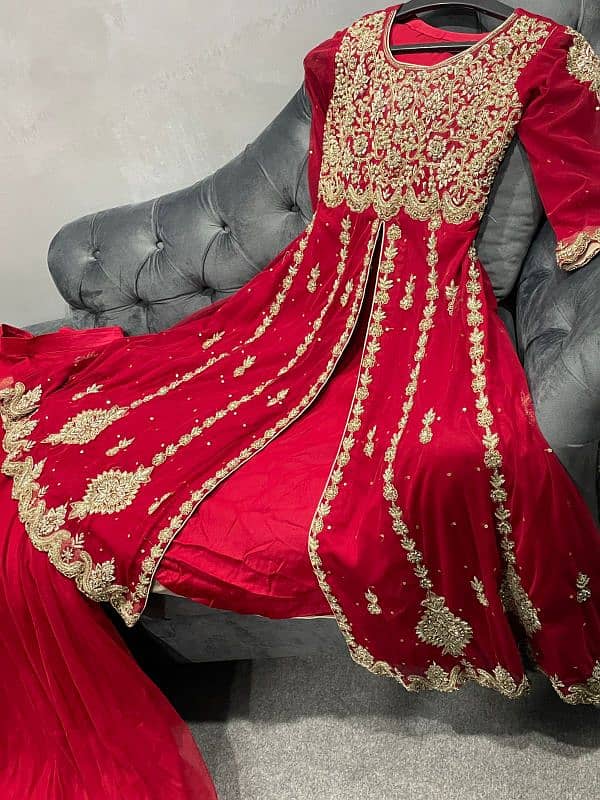 Party wear lehnga 2