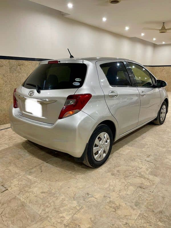 Toyota Vitz 2015 2