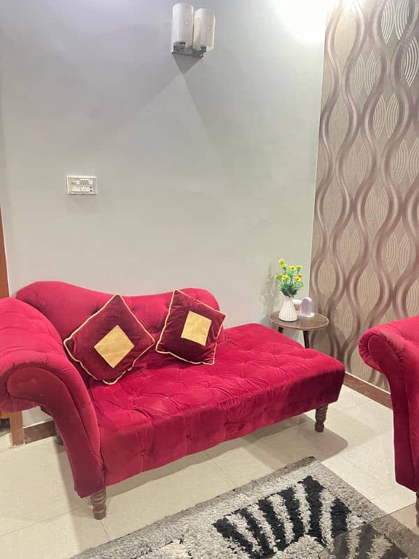 5 Seater Sofa Set Urgent For Sale Need Cash 1