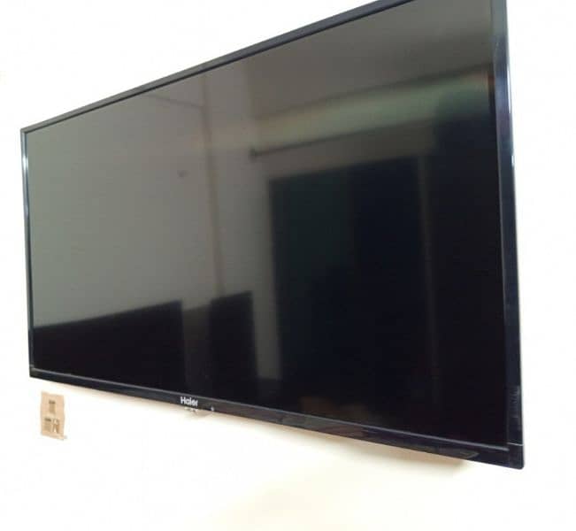 Haier  32inches HD H-Cast LED TV 0