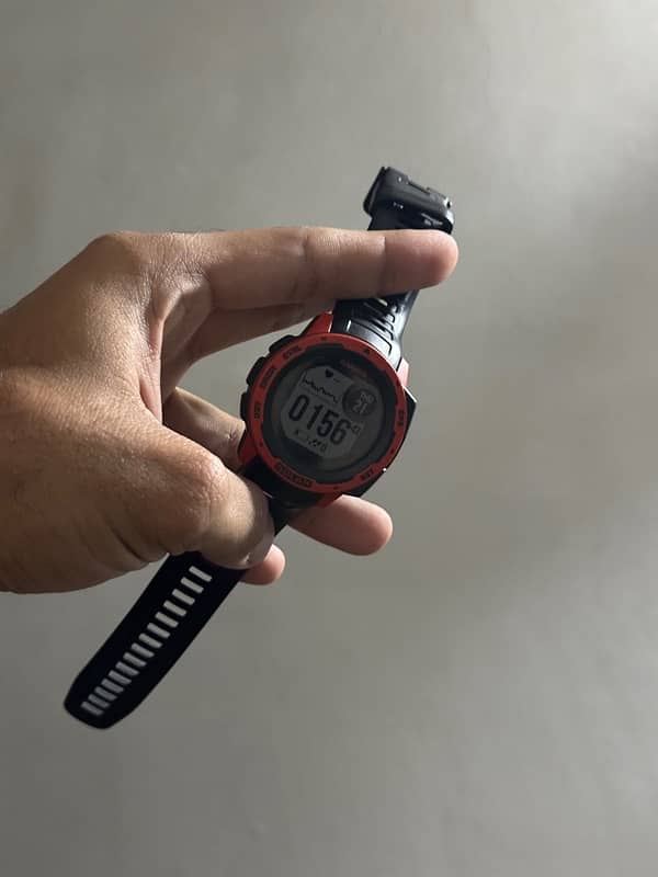 Garmin Instinct solar with original spare band 1