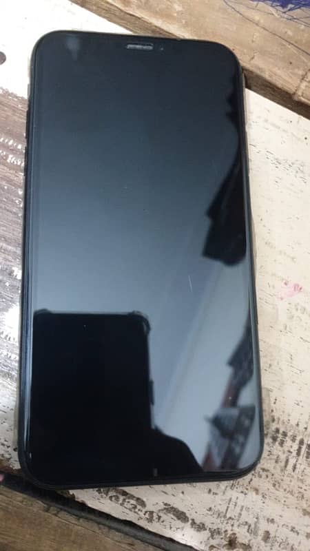 i phone xr 64 gb condition 10/9 baki ok 0