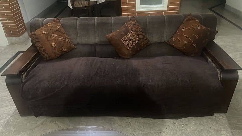 5 seater (3+2) sofa set excellent condition for sale 0