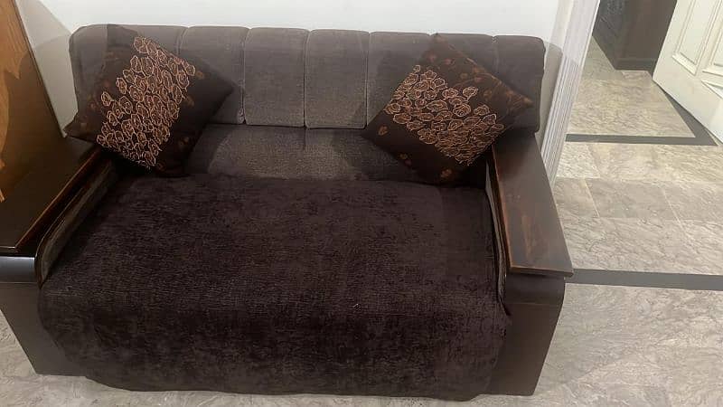 5 seater (3+2) sofa set excellent condition for sale 1