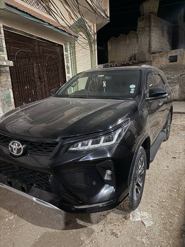 Toyota Fortuner Legender 2022 4