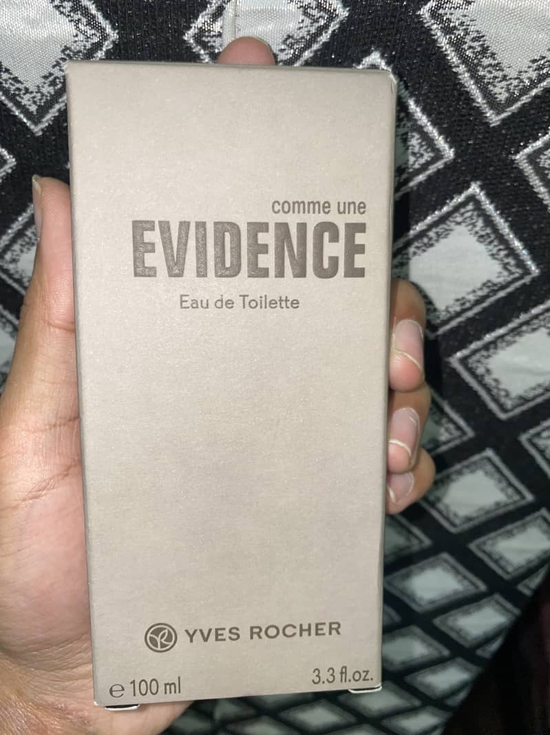 Evidence perfume 0