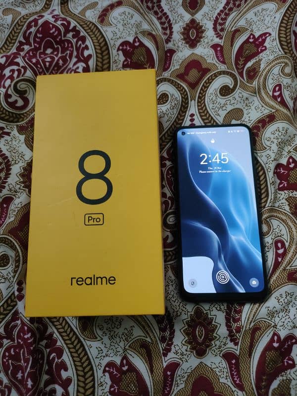 Realme 8 Pro 4