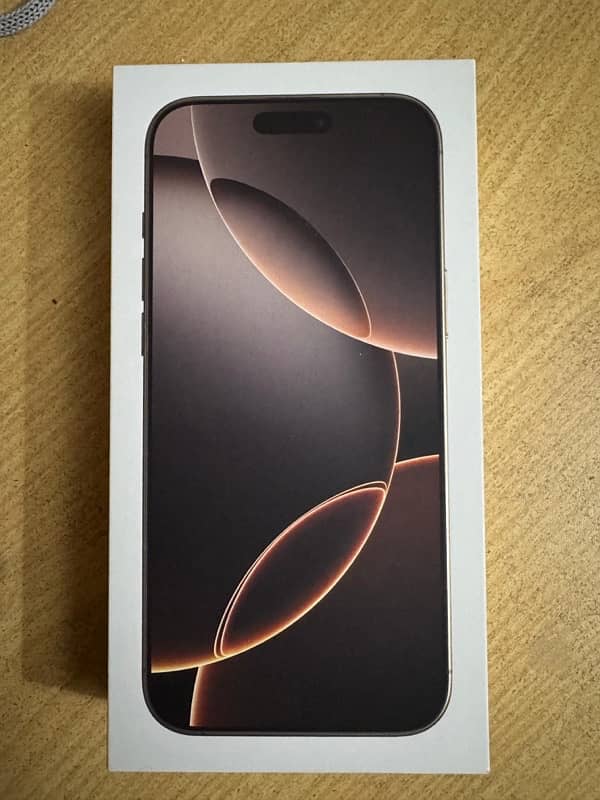 Iphone 16 PRO MAX Desert Titanium 1TB 0