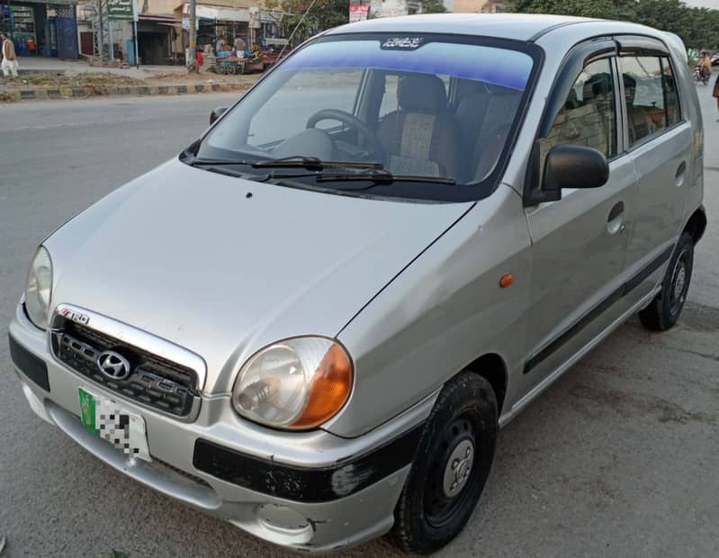 Hyundai Santro ,04 non accidental urgent sale read full before contact 0