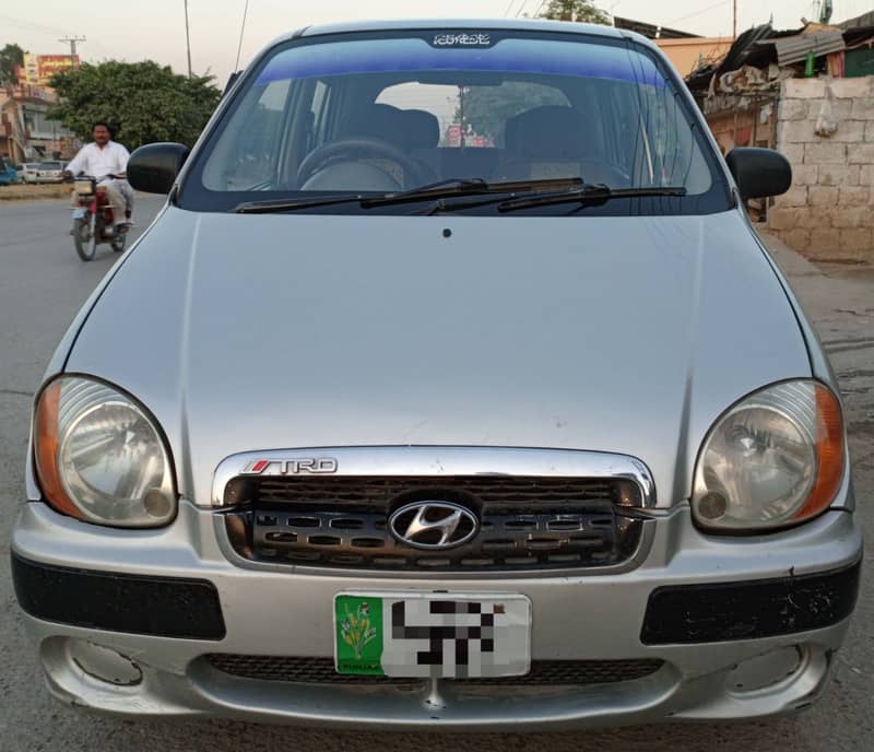 Hyundai Santro ,04 non accidental urgent sale read full before contact 2