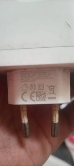 Oppo 33 watt Charger. box wala