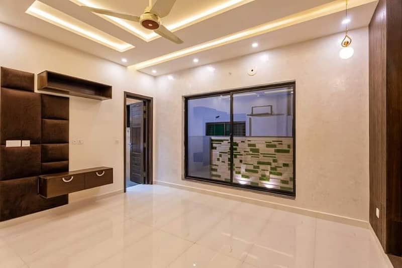 10 Marla New Tile Floor 3bed Upper Portion In Wapda Town F-2 Block 2