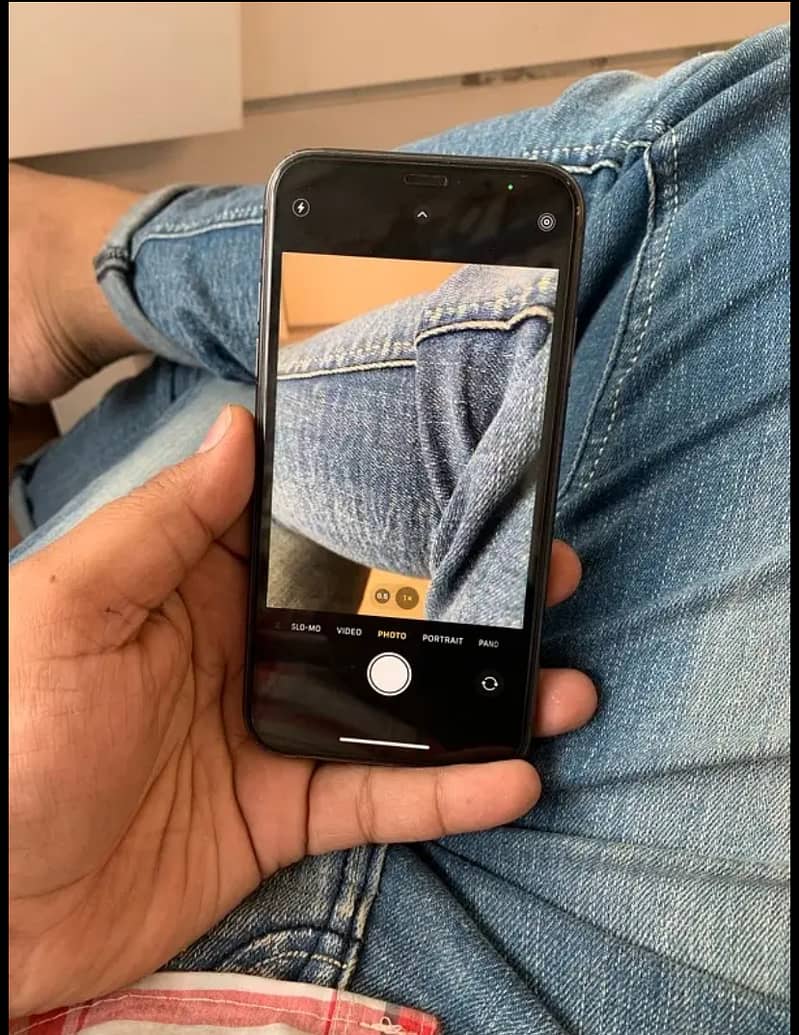 Iphone 11 non pta jv 4 month sim time 93% health 2