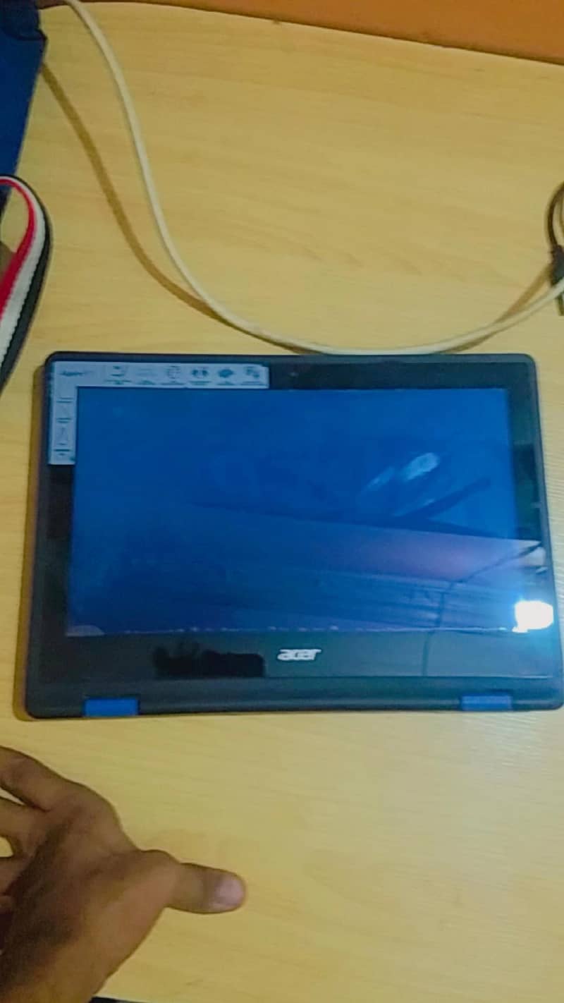 Acer chromebook touch screen 360 curve 1