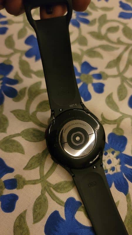 SAMSUNG GALAXY WATCH 4 . 2