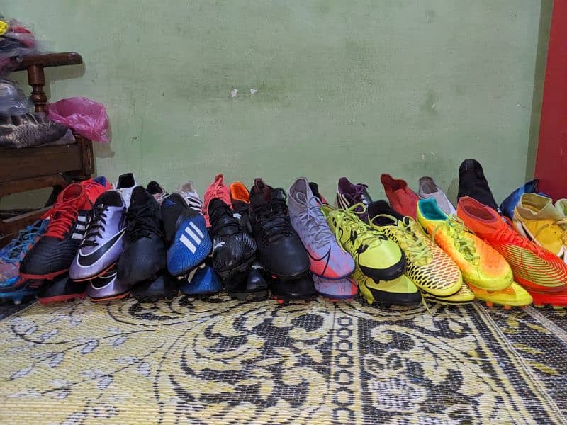 Football Shoes 18