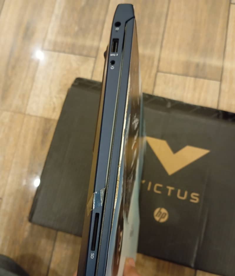 Hp victus 4