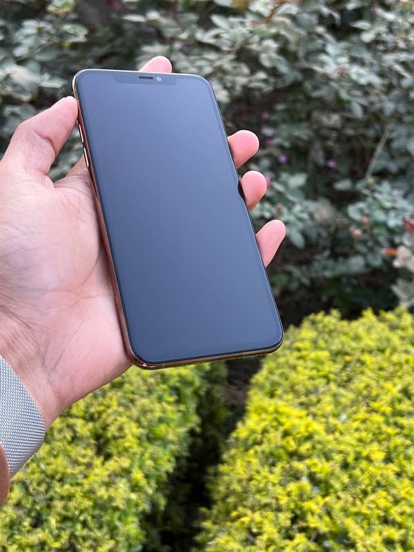 Iphone 11 Pro Max Non Pta 100% battery health brand new phone 3