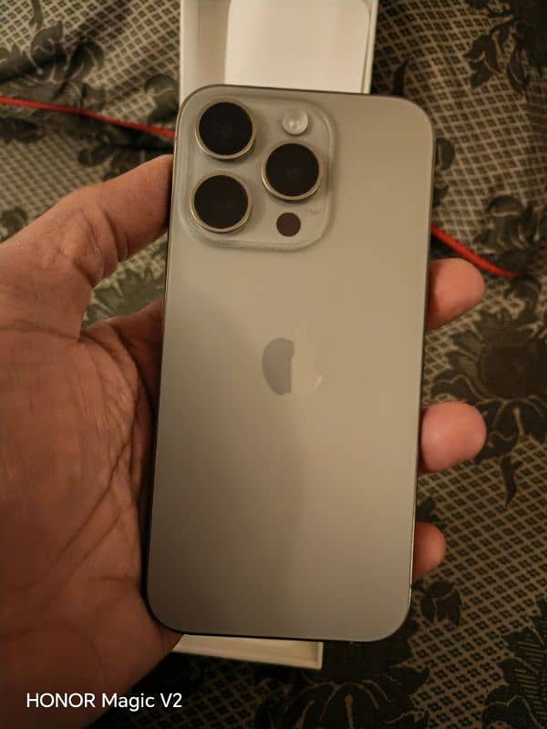 Apple Iphone 15 Pro 256gb Ch Variant 3