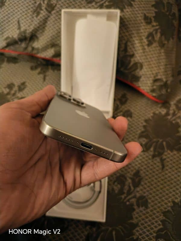 Apple Iphone 15 Pro 256gb Ch Variant 4