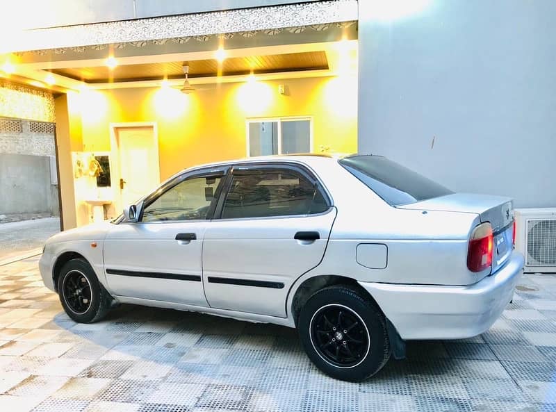 Suzuki Baleno 2002 4