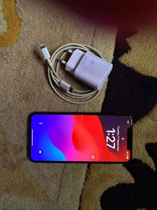 I phon xs max pta aproved complete box 1