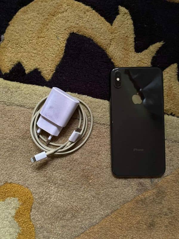 I phon xs max pta aproved complete box 2