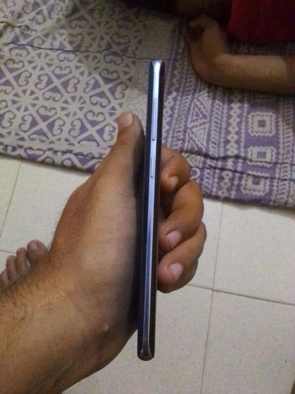 Samsung Galaxy S8 for sell at good condition 3