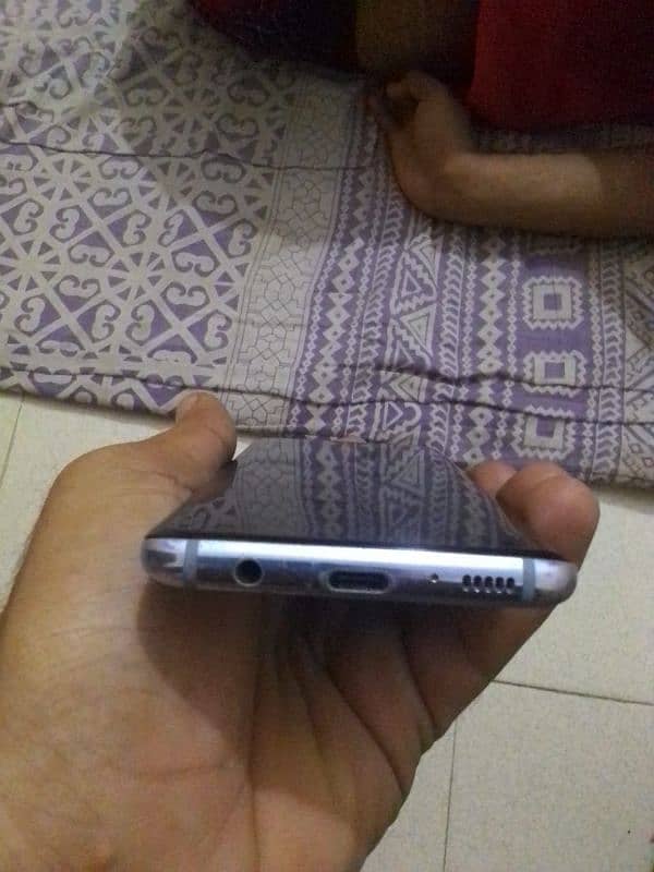 Samsung Galaxy S8 for sell at good condition 4