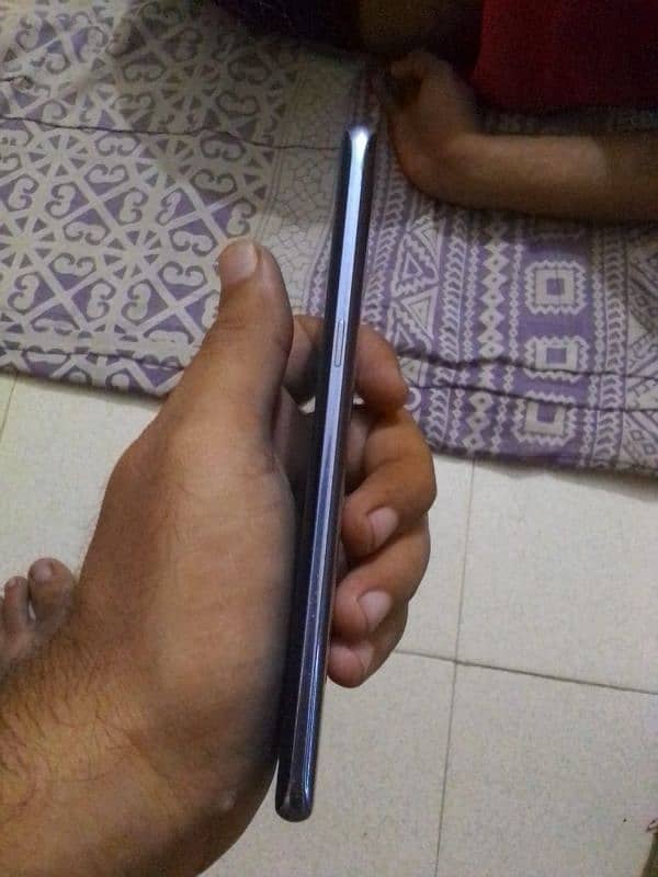 Samsung Galaxy S8 for sell at good condition 5