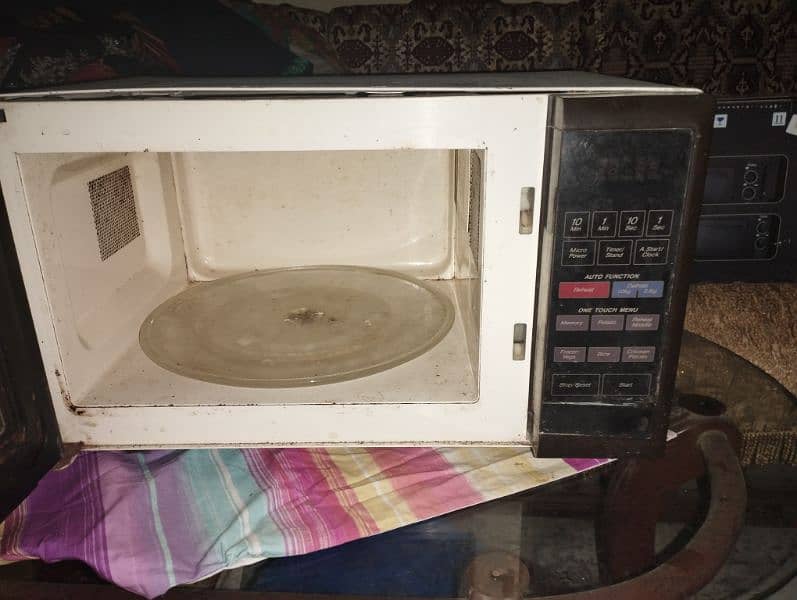 National Japanese Microwave Not working 0332-0521233 2