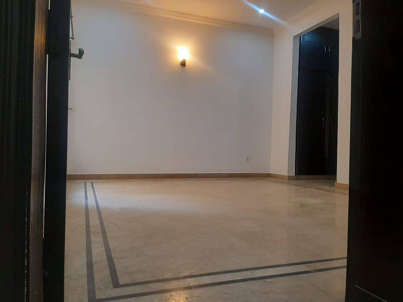 1kanal portion for rent in Banigala Near Beaconhouse 2