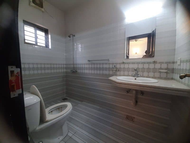 1kanal portion for rent in Banigala Near Beaconhouse 6