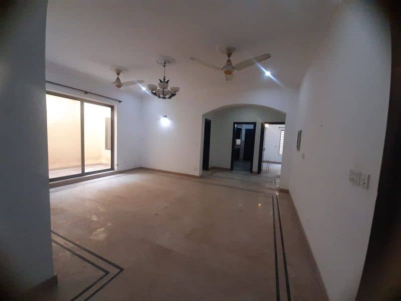 1kanal portion for rent in Banigala Near Beaconhouse 18