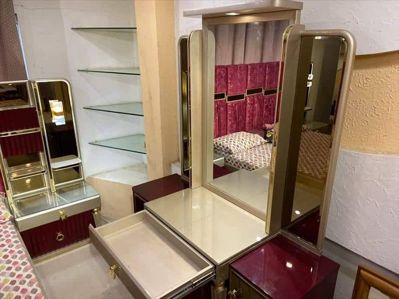 BedRoom Furniture | Bedset | Wardrobe | Dressing Table | side table 4